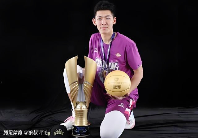从清华退学加盟辽宁！韩德君接班人正式上调一队，张陈治锋能挑大梁吗？